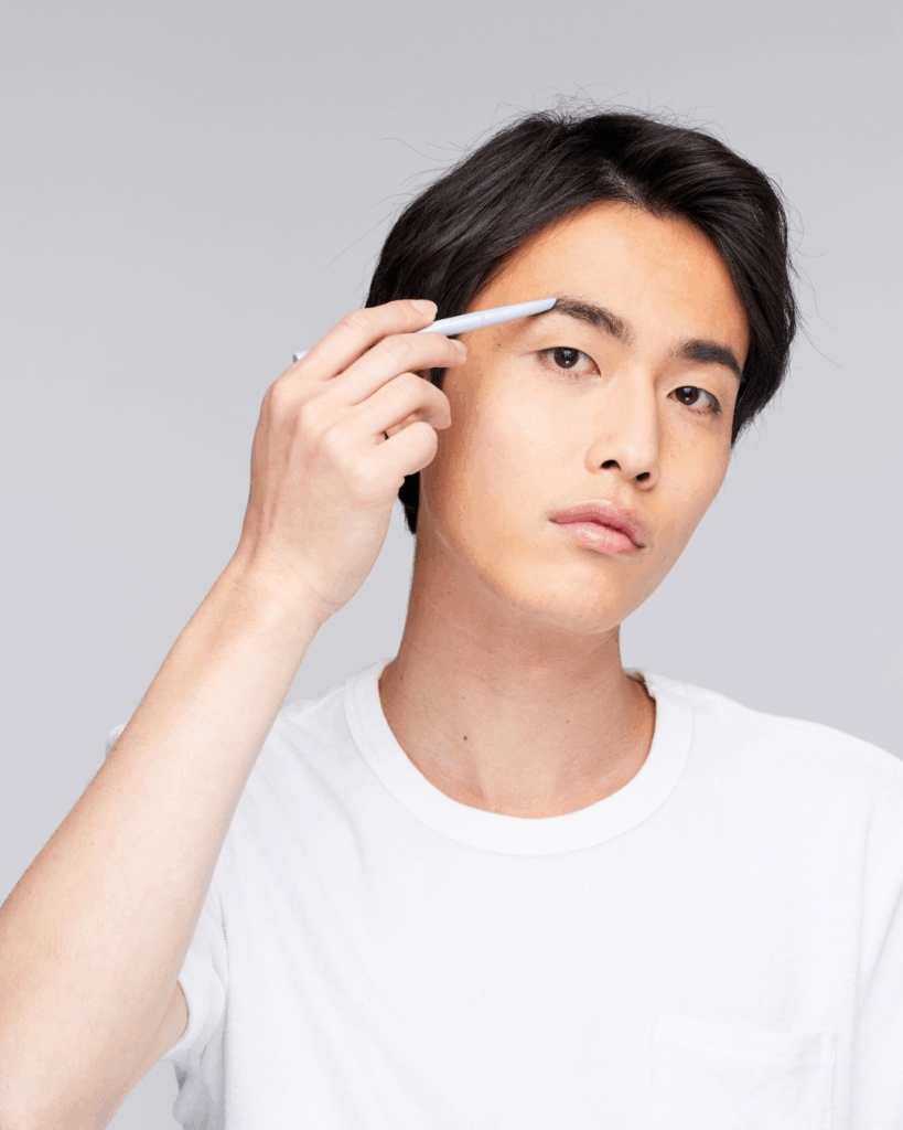 男性　眉毛　フリー