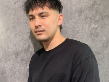 ツイスパ　フェード　メンズカット　メンズパーマ