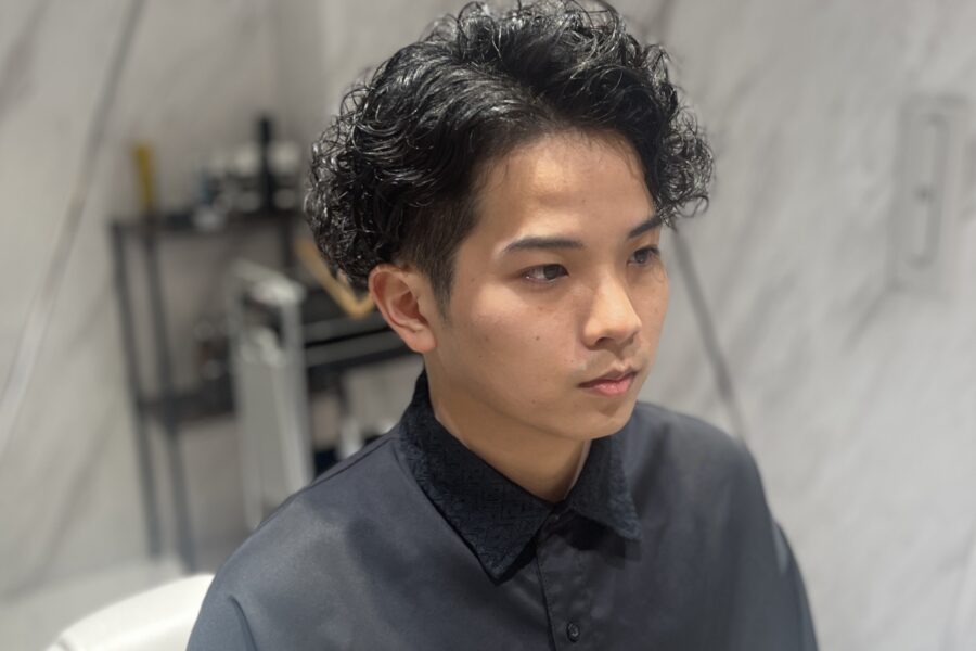 メンズパーマ スパイラルパーマ　強めスパイラル　スパイラル　マッシュ　マッシュパーマ　メンズカット カット