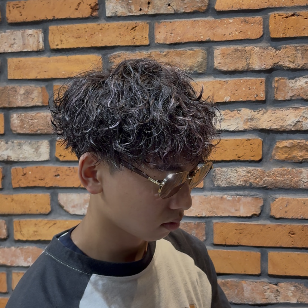 メンズパーマ 波巻き　波巻きパーマ　メッシュ　メンズカラー　理容室　メンズ理容室