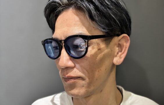 メッシュ　メンズ　センターパート