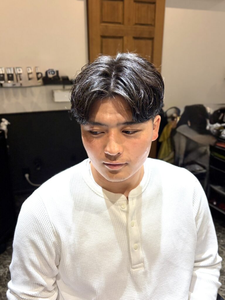 センターパート フェザーパーマ