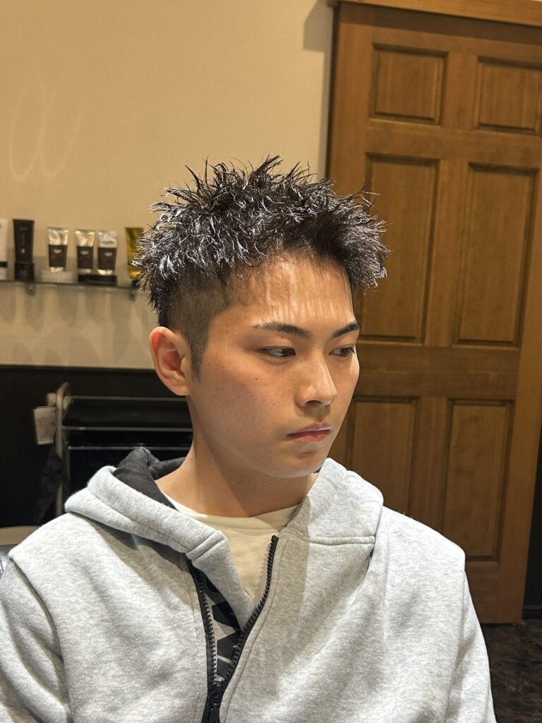 ツイスパ　ツイスト　パーマ　メンズパーマ　強め