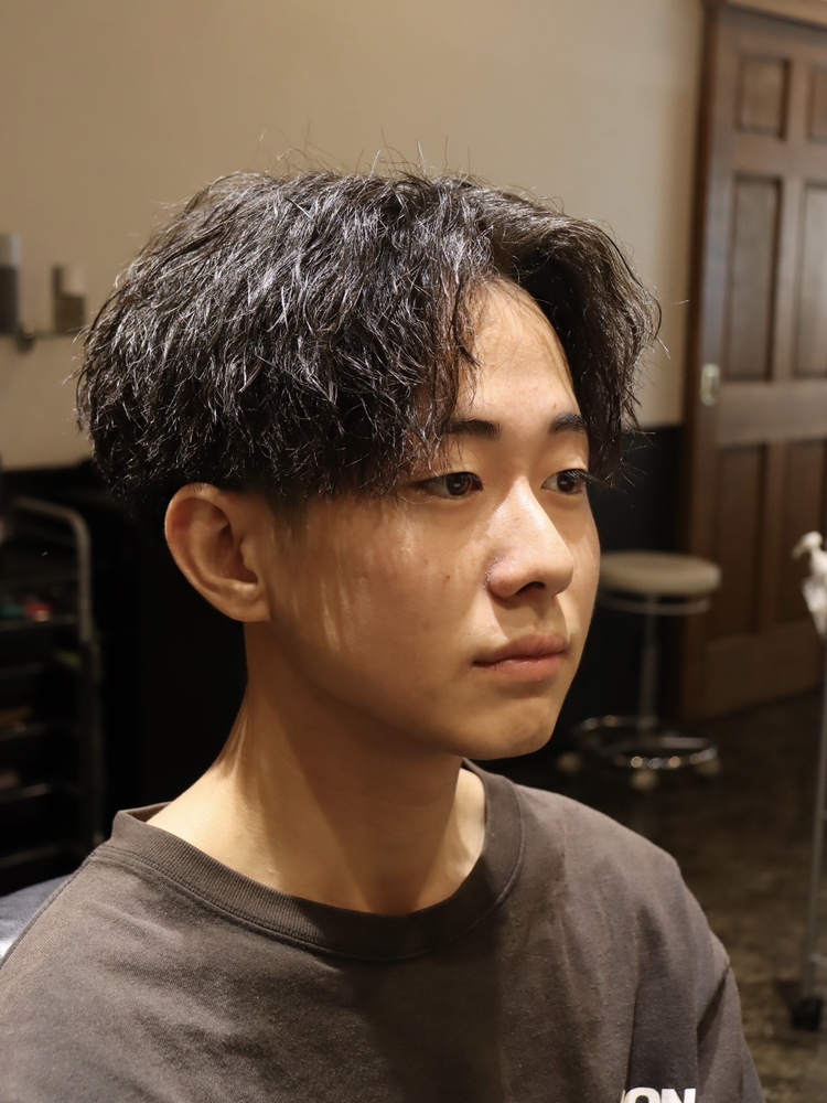 ツイスパ　ツイスト　パーマ　メンズパーマ　強め